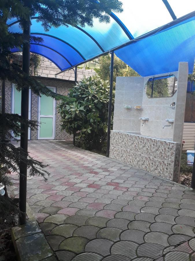 Гостевой Дом У Левы Hotel Gagra Ngoại thất bức ảnh