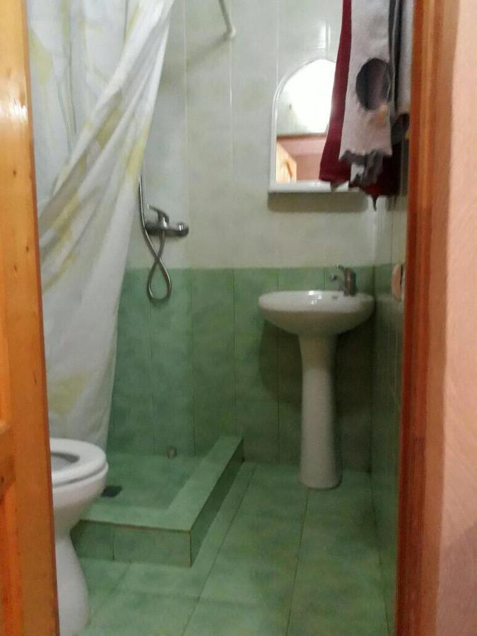 Гостевой Дом У Левы Hotel Gagra Ngoại thất bức ảnh