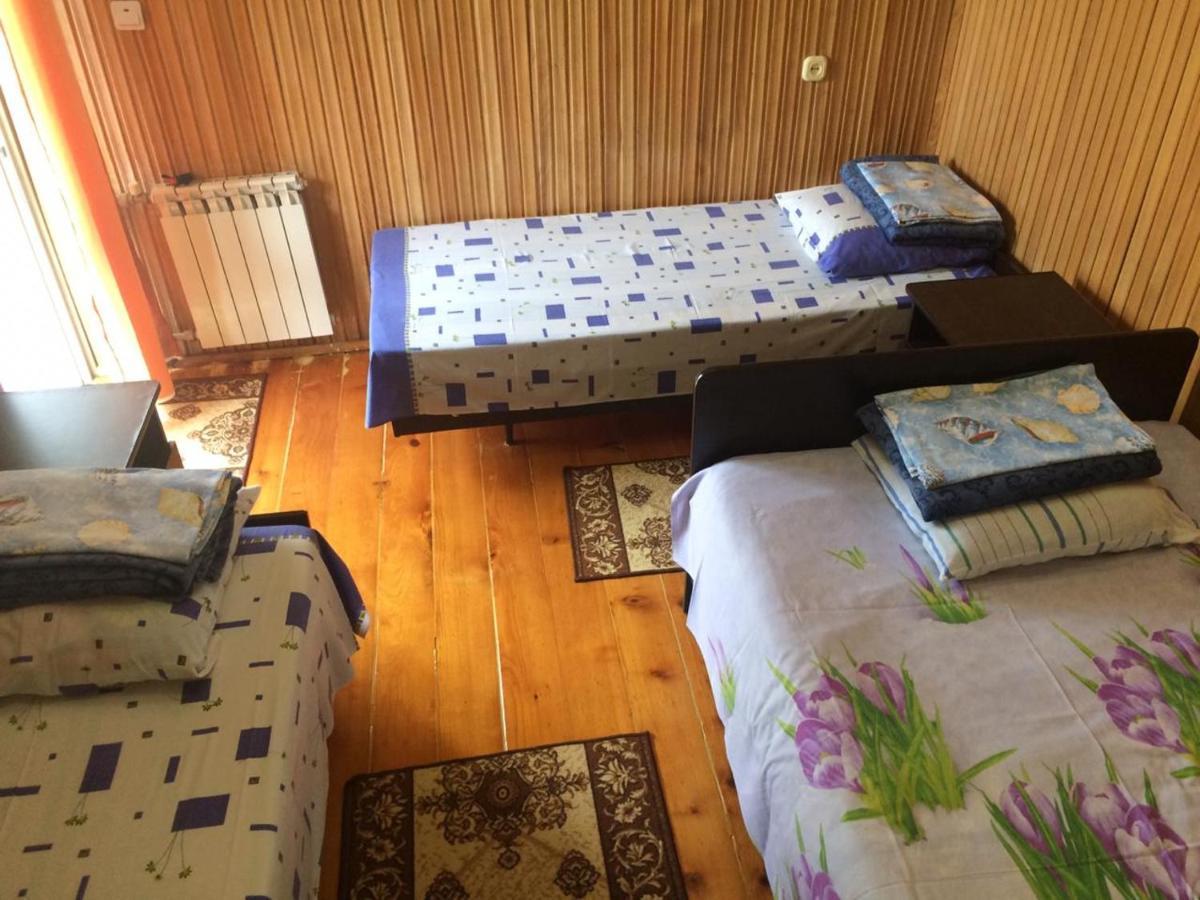 Гостевой Дом У Левы Hotel Gagra Ngoại thất bức ảnh