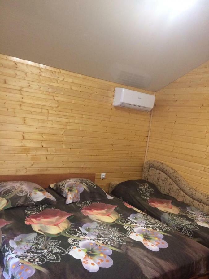 Гостевой Дом У Левы Hotel Gagra Ngoại thất bức ảnh