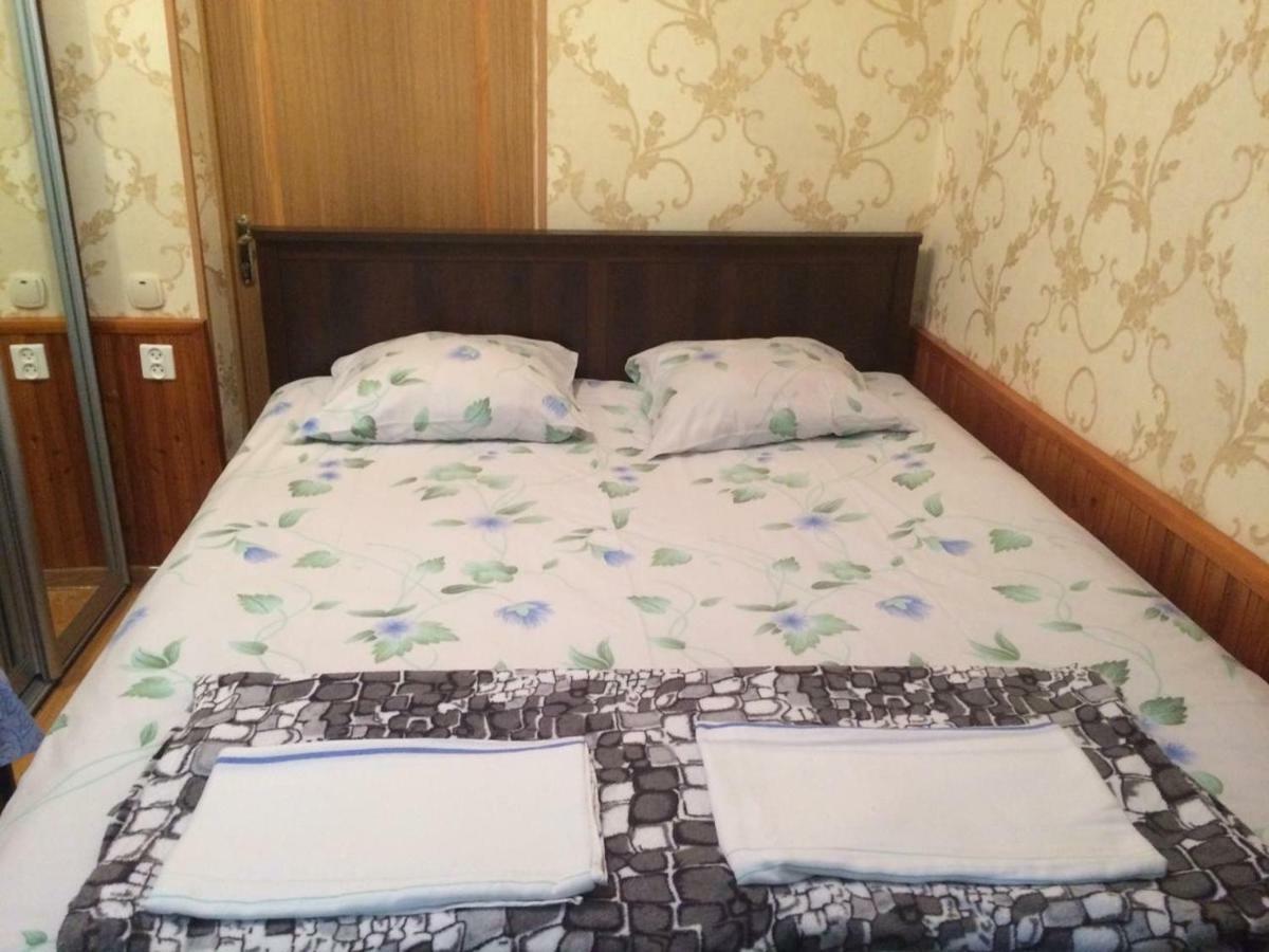 Гостевой Дом У Левы Hotel Gagra Ngoại thất bức ảnh
